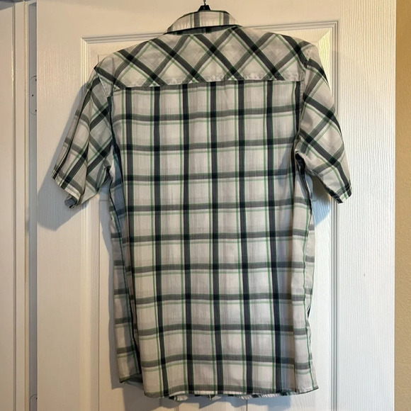 Mountain HardWear men’s white plaid short sleeve button down shirt size small - Picture 6 of 8
